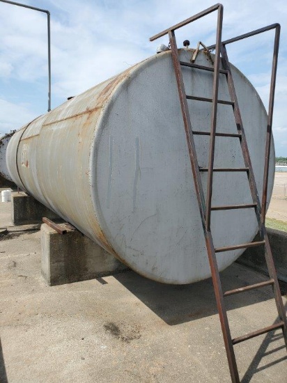 Oil Tank - Approx. 21'L x 7'W x 7'H