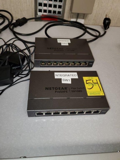 2 Netgear ProSAFE Plus Switch GS108E