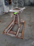 Paint Table