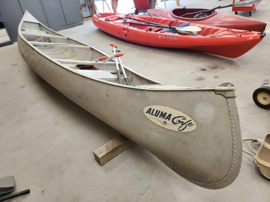 Aluma Craft 16' Aluminum Canoe