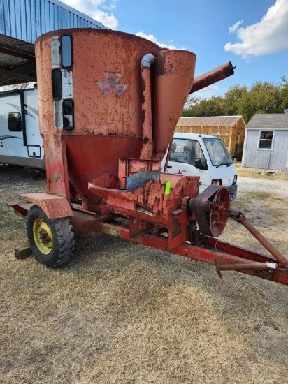 Massey Ferguson Feed Grinder