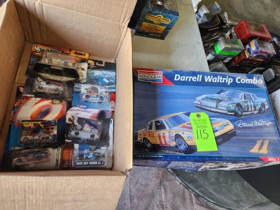 Darrell Waltrip Combo Model Kit & 7 Nascar Hot Wheels