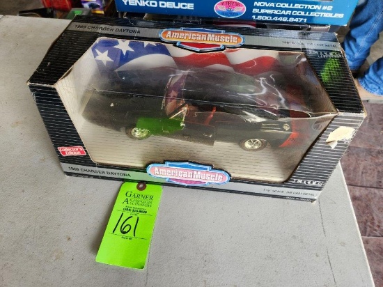 Ertl American Muscle 1969 Dodge Charger Daytona 1:18 Diecast Model 7389