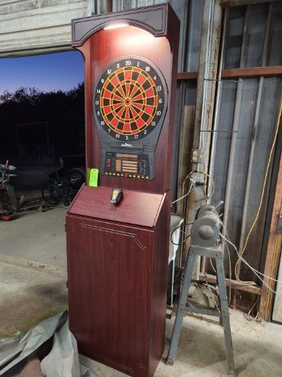 Arachnid Electronic Dartboard Cabinet