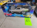Muscle Machines 1966 Mustang Silver w Black Stripe 1:18 Scale