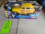 Muscle Machines '50 Ford Woody Yellow