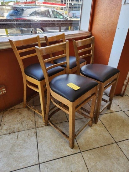 4 Bar Stools
