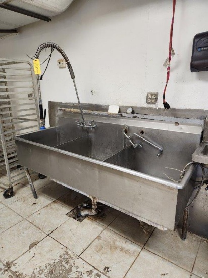 Stainless Steel 3 Compartment Sink