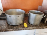 2 Stock Pots