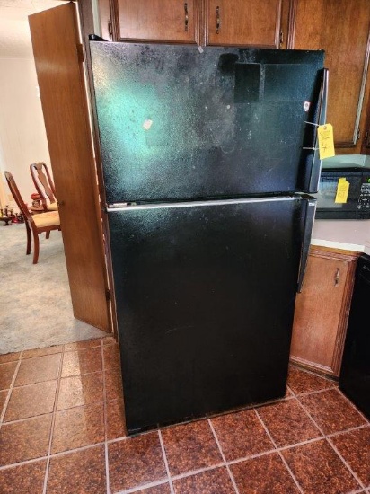 Amana Refrigerator