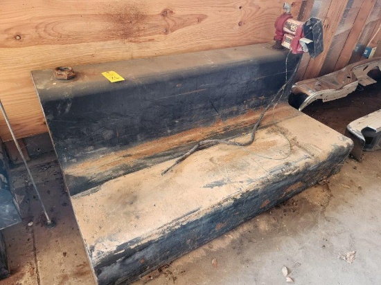 L-Shaped Transfer Fuel Tank with 12V Transfer Pump