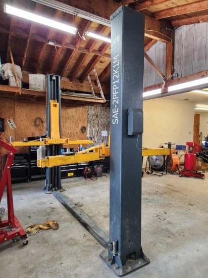 Stratus SAE-2PFP12K1M 2 Post Floor, Drive Through, 12,000 lbs.