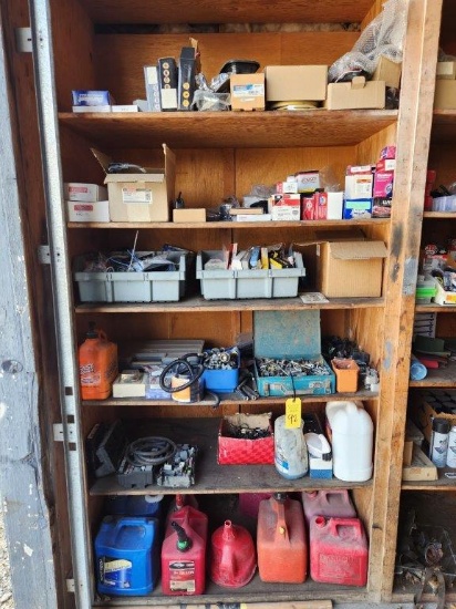 Contents of Built-in Shelf (Left)