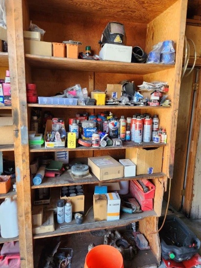 Contents of Built-in Shelf (Right)