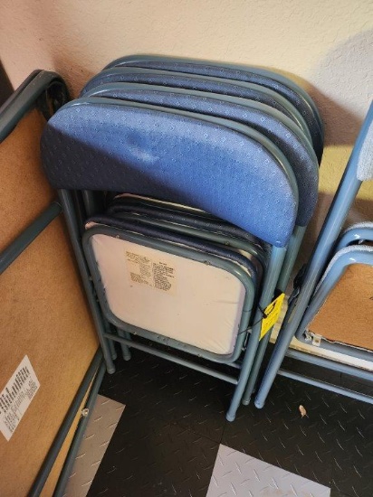 4 Folding Chairs