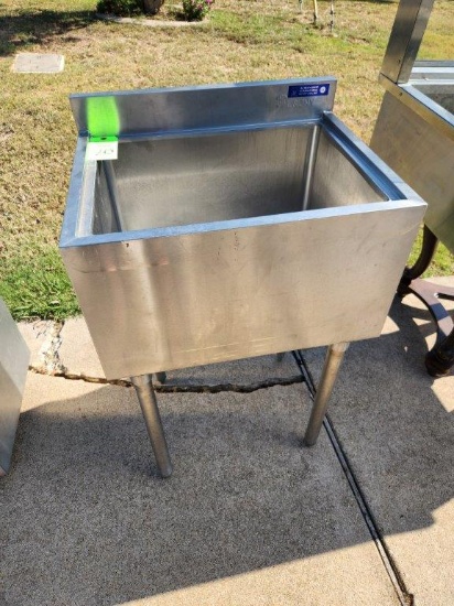L & J Equipment Stainless Steel Underbar Ice Bin