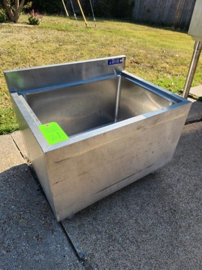 L & J Equipment Stainless Steel Underbar Ice Bin - No Legs