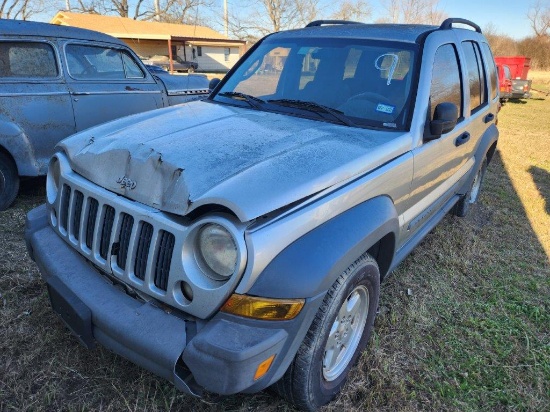2006 Jeep Liberty, Front End Damage