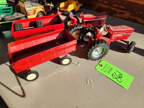 ERTL International Tractors & Trailers - Vintage