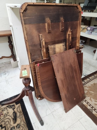 2 Table Tops & 1 Pedestal