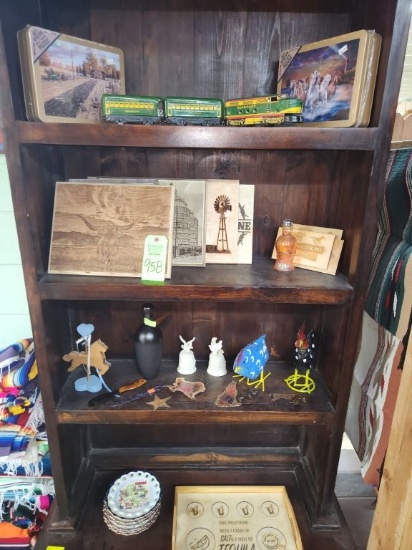 Contents of Bookshelf