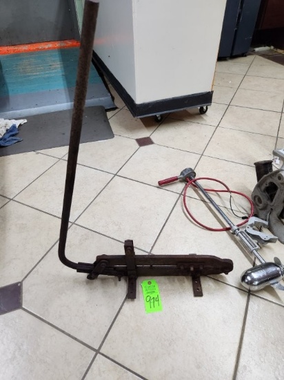 Tobacco Leaf Cutter