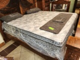 Sleeptronic King Mattress & Foundation Ocean Rest