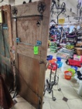 Antique Door & Décor