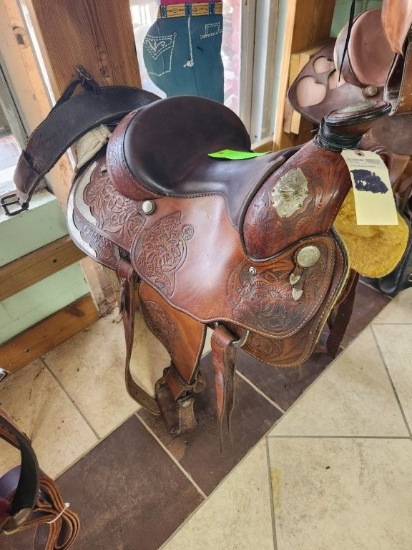 Hereford Saddle 15.5"