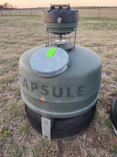 Capsule Game Feeder - 800 lbs.