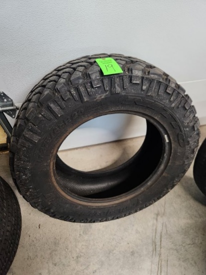 Nitto Trail Grappler LT275/65 R20 Tire
