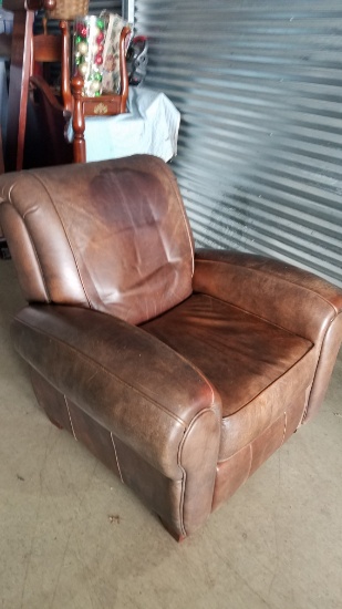 LEATHER RECLINER