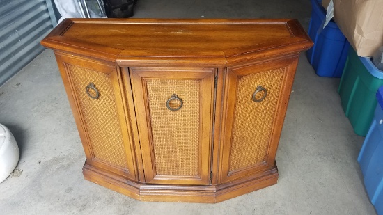 WOODEN CONSOLE / HALL CABINET