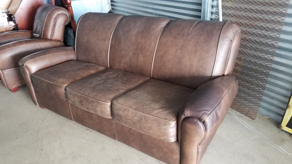 Sofa Express Leather Couch Baci Living Room