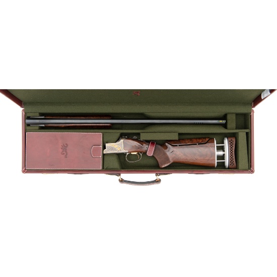 * Browning Citori XT Trap O/U Shotgun in Fitted JMR Leather Case