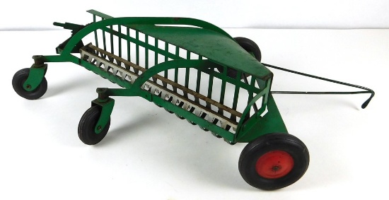 1940’s Oliver Hay Rake.  SIZE:  116 scale.  CONDITION:  Choice EF.  VALUE: