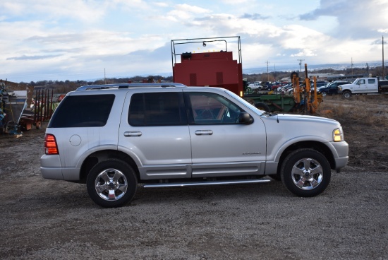 2004 Ford Explorer Limited