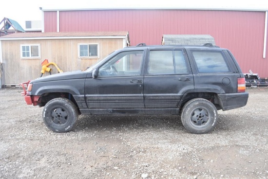 1994 Jeep Grand Cherokee Multipurpose Vehicle (MPV), VIN # 1J4GZ58S8RC308661