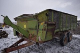 John Deere 125 Chuck Wagon Feeder Wagon