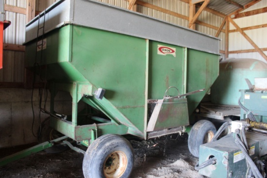 DAKON 300 bu. gravity wagon