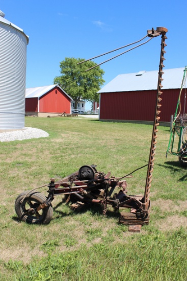 IH mounted mower with 7' sickle