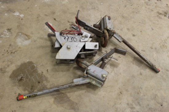 Agri-speed tractor hitches, 2 wagon hitches