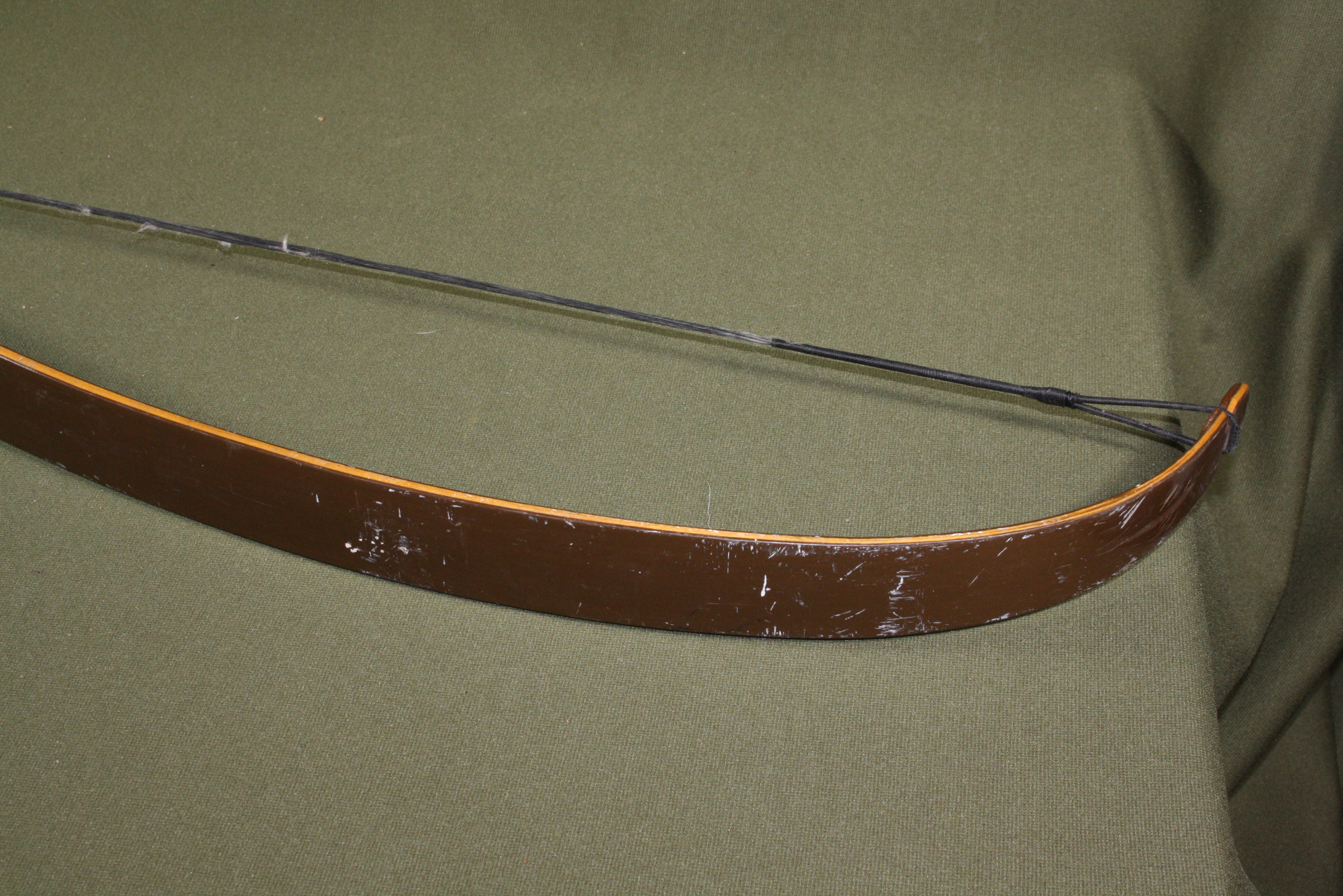 Arc Recurve INDIAN ARCHERY IA 274-60 DEERSLAYER, Main Gauche, 60 Pouces, Excellent état