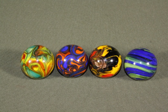 Handcrafted Contemporary Gold Lutz Glass Marbles (4)