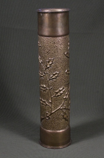 WWI trench art decorated 75mm shell casing