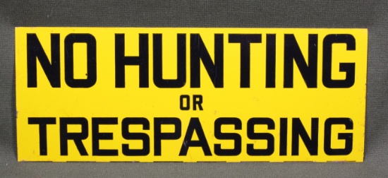 No Hunting/Trespassing Vintage Metal Sign