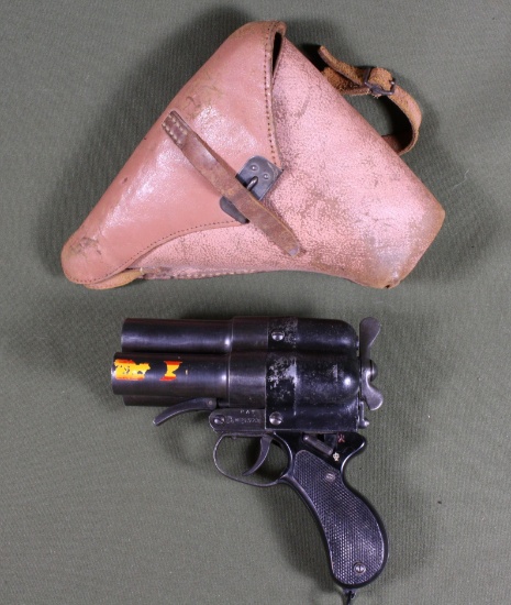 Japanese Type 90 3-Shot Flare Pistol w/holster