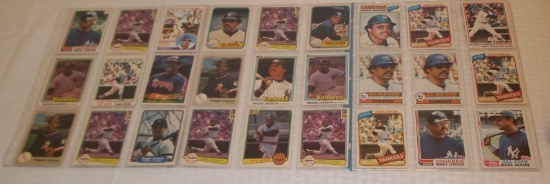 27 Reggie Jackson Baseball Card Lot Yankees HOF