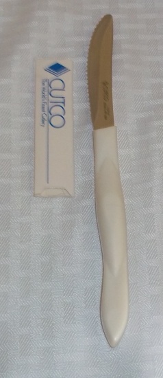 CUTCO Set of 4 Steak/Table Knives #1759 - Pearl White