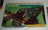 Vintage Train MIB Tyco Bridge & Trestle Set Ho Layout Nice Box